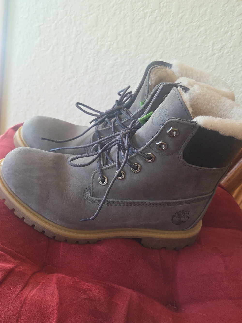 Timberland Women's Gray Lace-Up Shearling Collar Boots